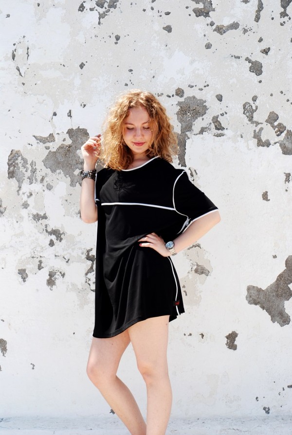 Lady noit clothing from Maison Laponte with zippers Lady Noir Clothing
