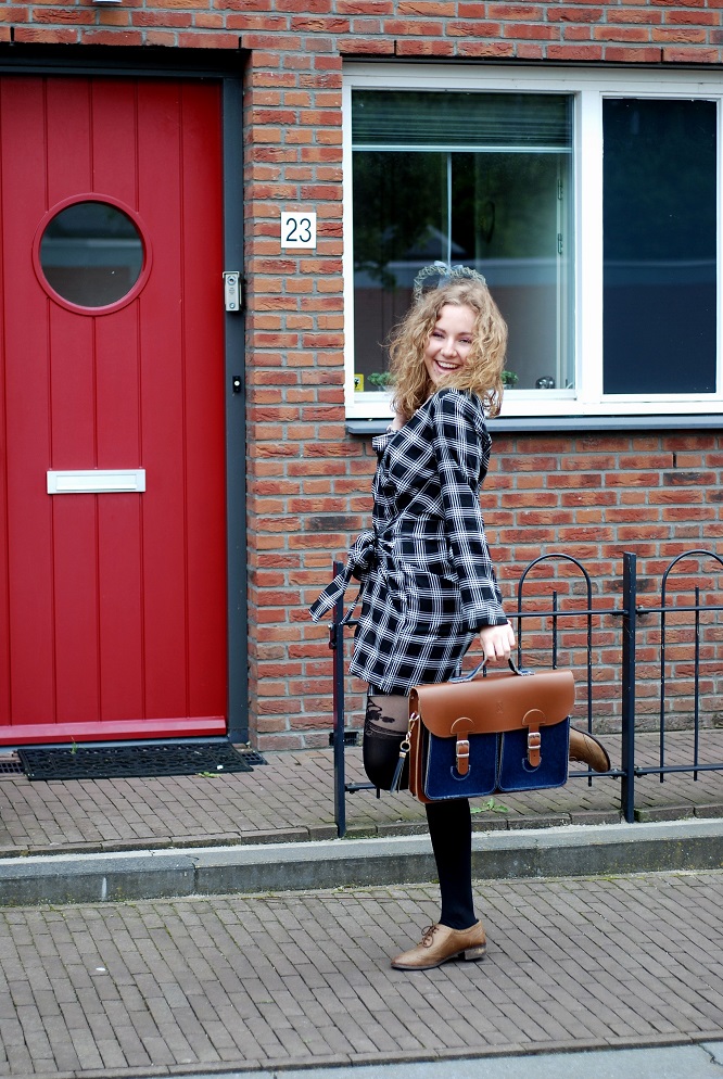 ASOS | Lady Goldapple