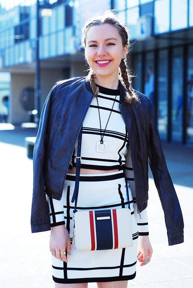 Boxer Braids and Stripes, give away